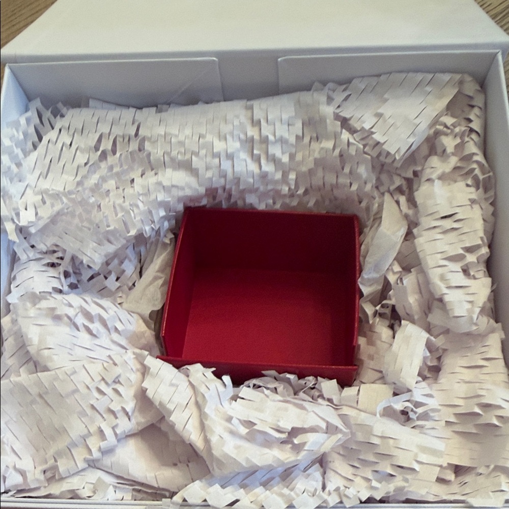 Cartier Red Box Complete Gift Set - Picture 6 of 10